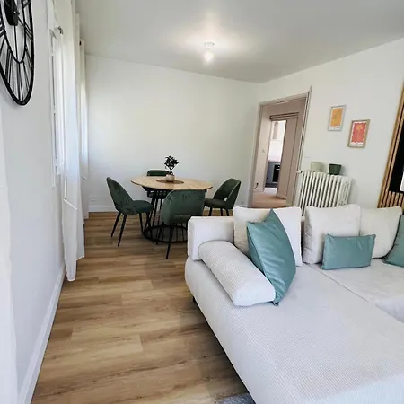 Les Terrasses De 2-bedroom Parking And Terraces *